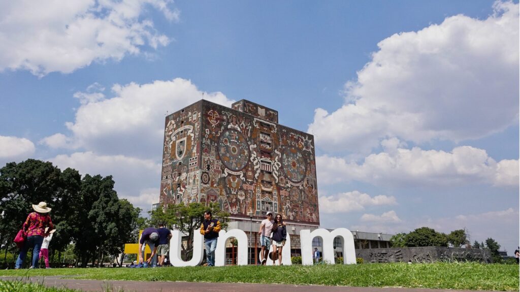 UNAM,CU