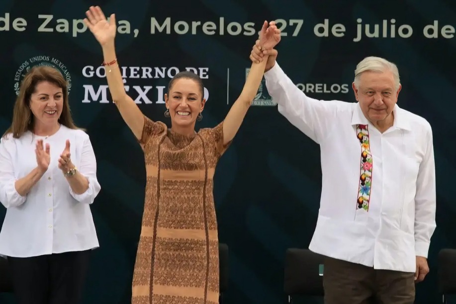 AMLO acepta rezago en entrega de becas a nivel básico