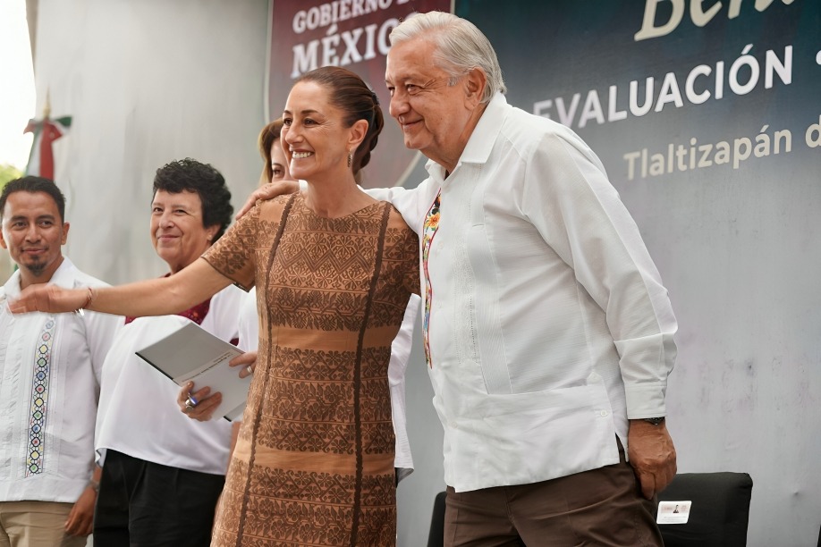 AMLO asegura continuidad de 4T con Sheinbaum