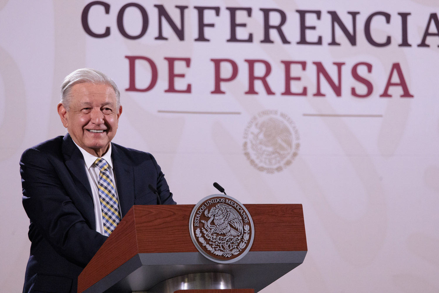 AMLO recuerda sufrimiento de sus hijos cuando eran niños