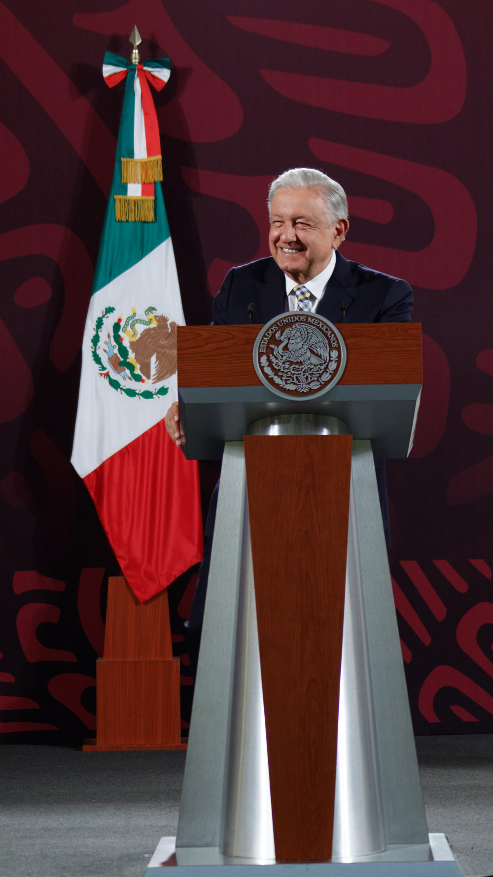 AMLO recuerda sufrimiento de sus hijos cuando eran niños