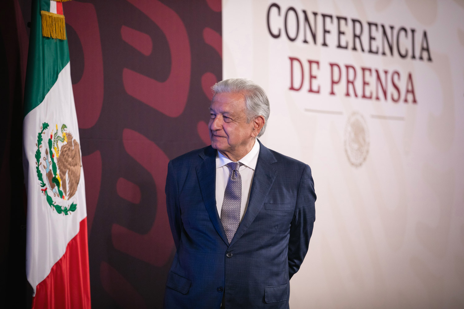 AMLO tunde a Calderón por defender sin pruebas a García Luna