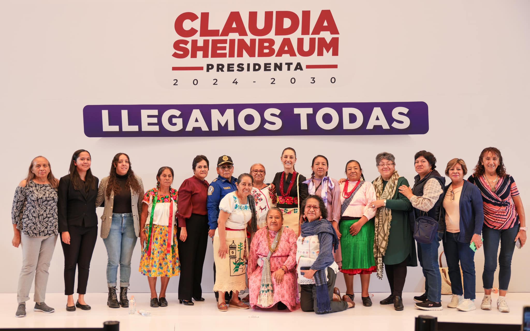 Sheinbaum refrenda su compromiso con las mujeres