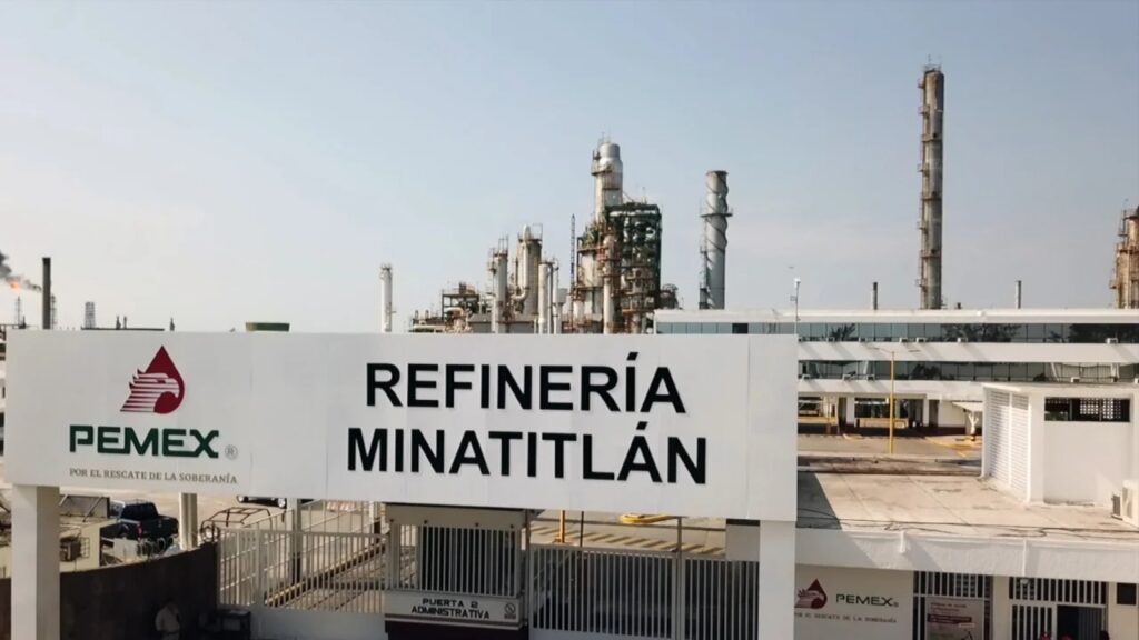 Deuda de Pemex disminuyó gracias a refinerías