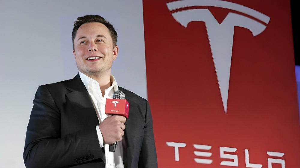 Elon Musk frena planta de Tesla en México