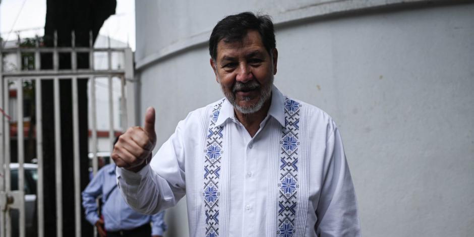 Fernández Noroña rompe en casa de transición