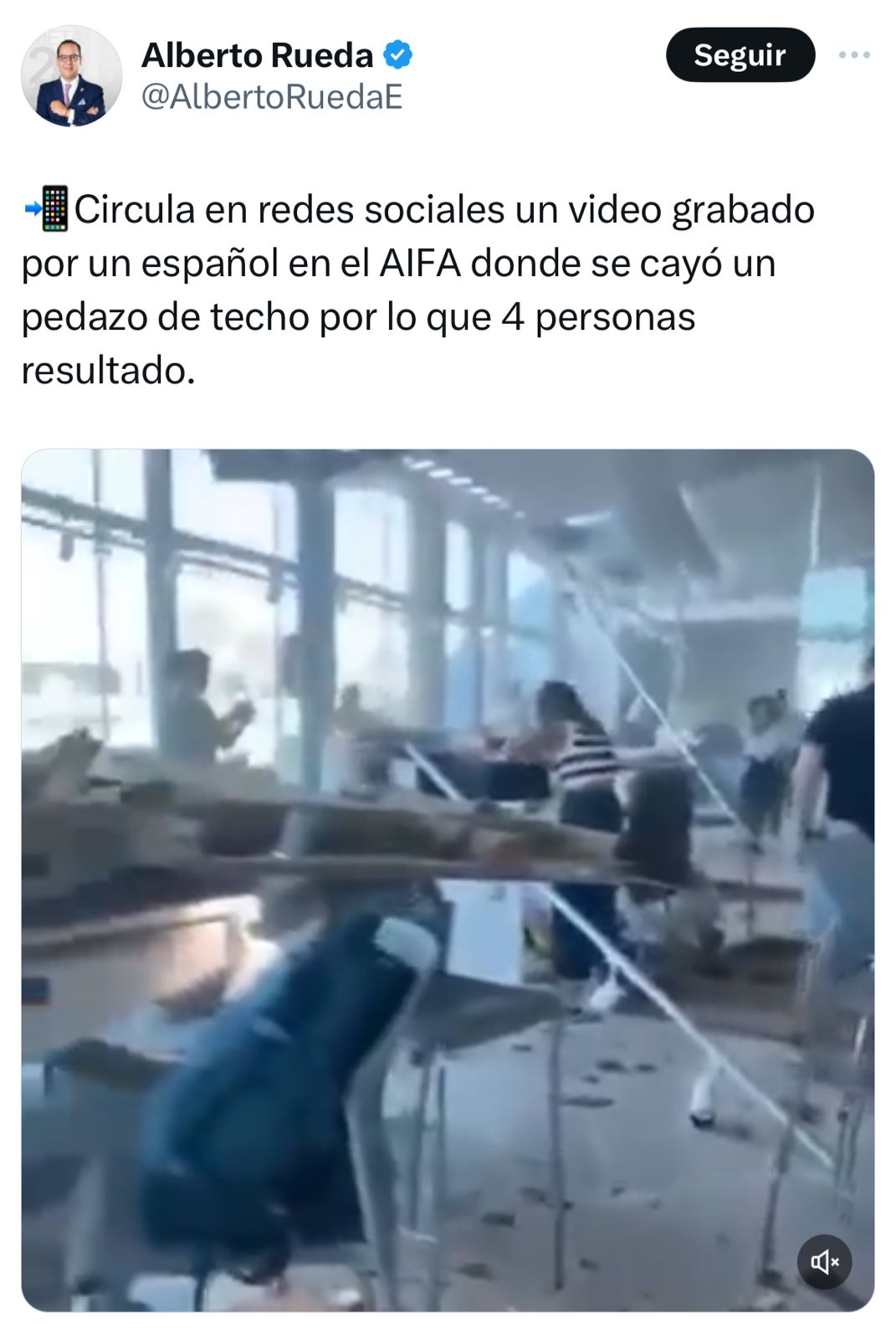 Reporteros aseguran caída de techo del AIFA