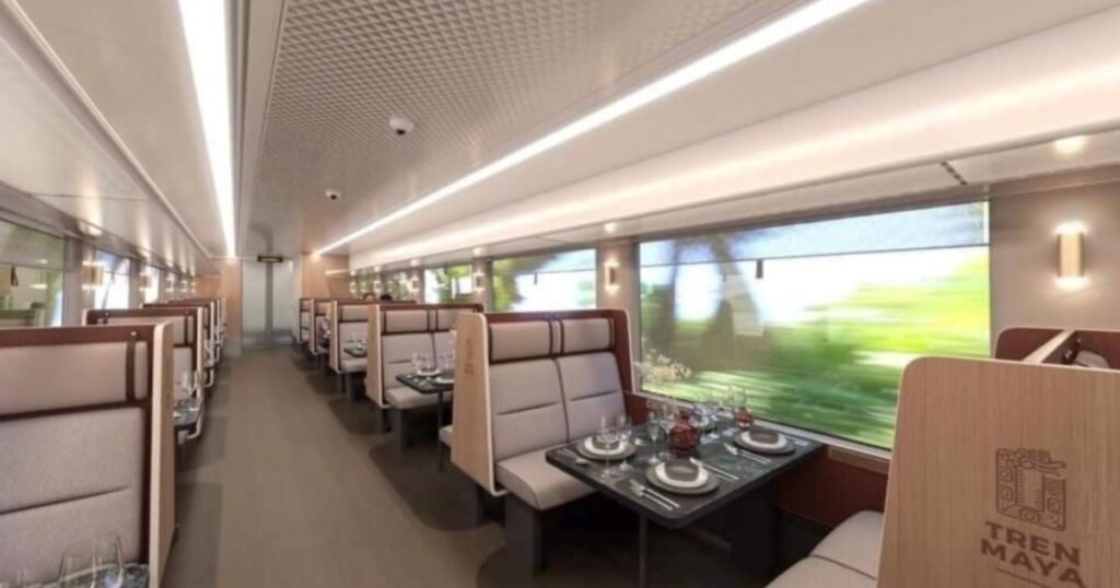 Tren Maya con restaurante para viajes largos