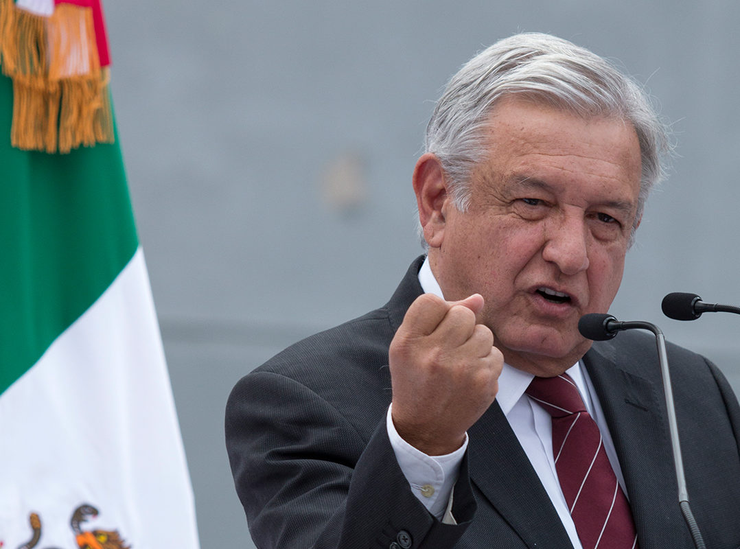 AMLO entregará reconocimeitnos a críticos 