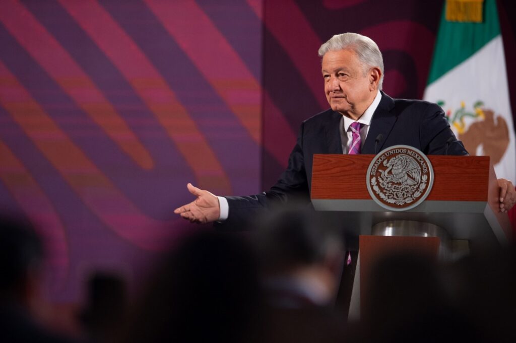 AMLO lamentó respuesta del CCE