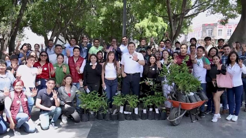 Armenta reiteró compromiso con jóvenes poblanos