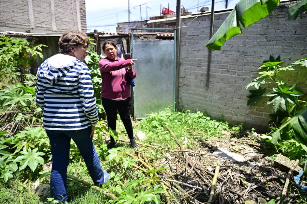 Delfina Gómez escuchó a vecinos de Chalco