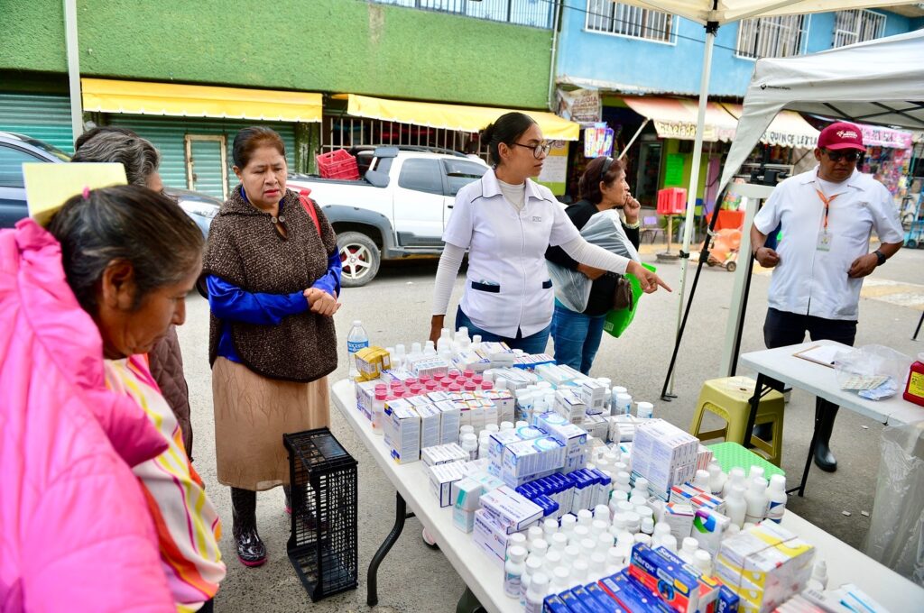 Delfina Gómez ordena entrega de medicamentos gratuitos en Chalco