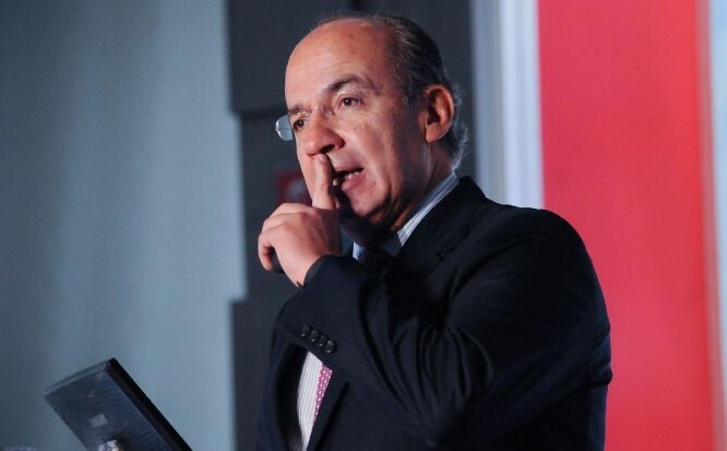 Felipe Calderón critica pausa con embajadas