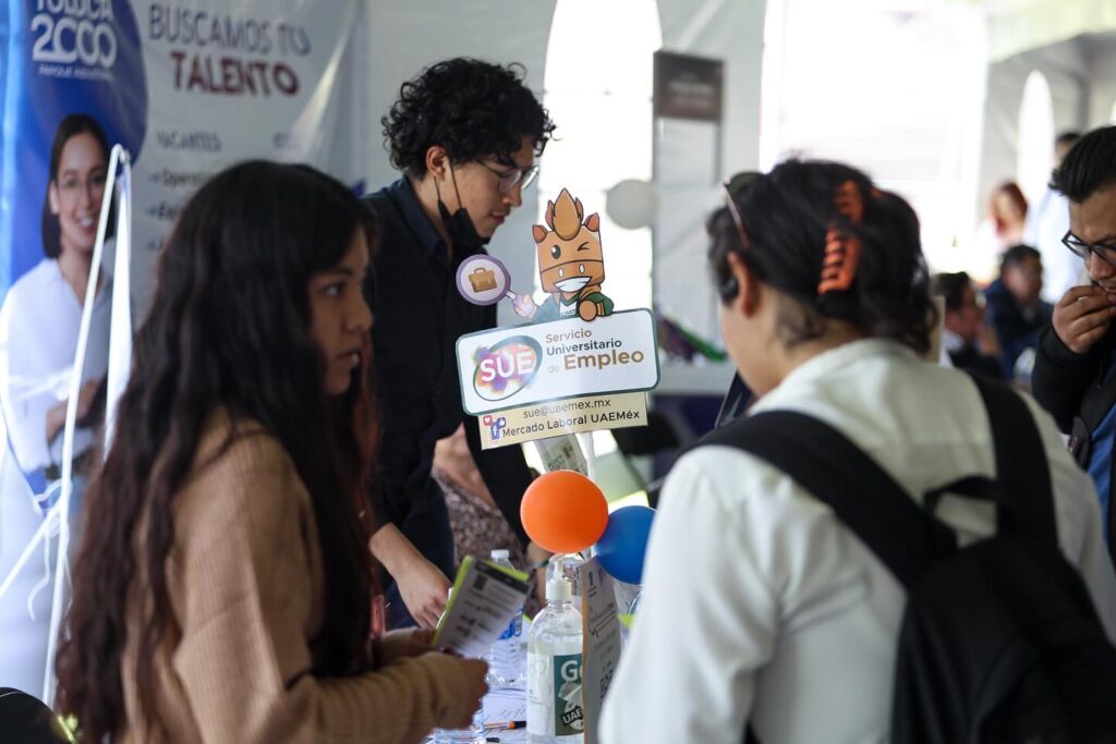 Feria universitaria del empleo en Edomex