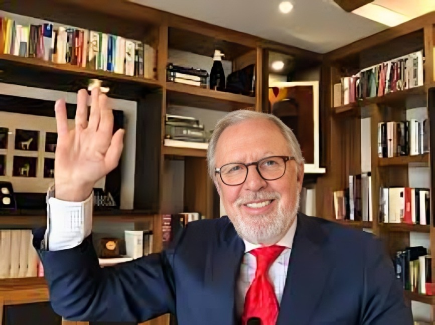 Joaquín López Dóriga percibe sueldo millonario
