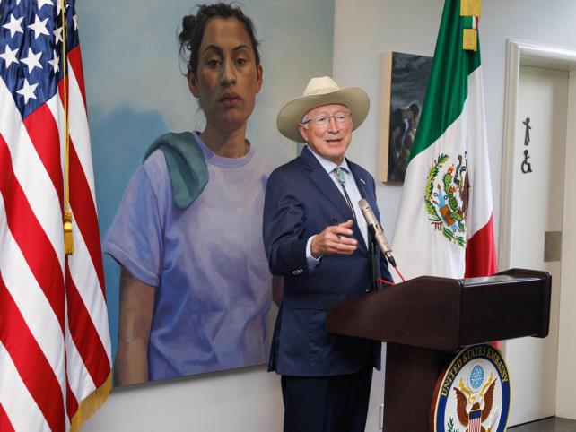 Ken Salazar opinó sobre reforma al Poder Judicial