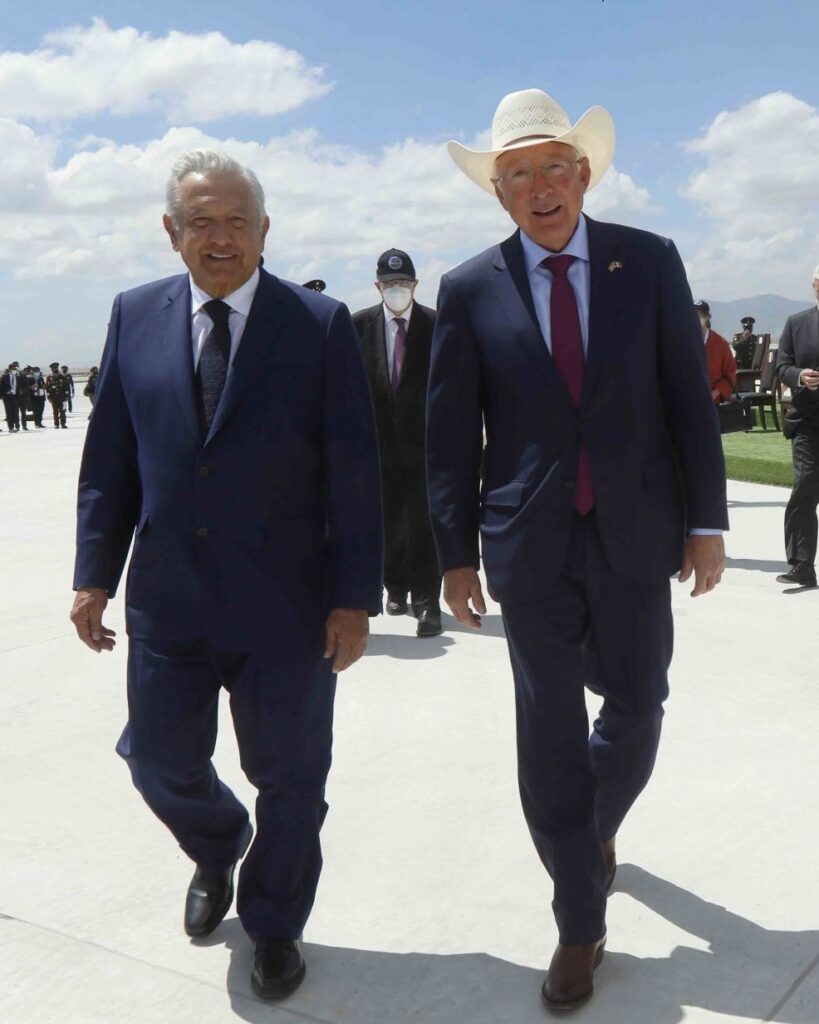 Ken Salazar y AMLO