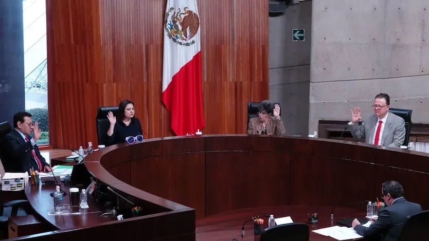 Magistrados votaron proyecto sobre mañaneras de AMLO