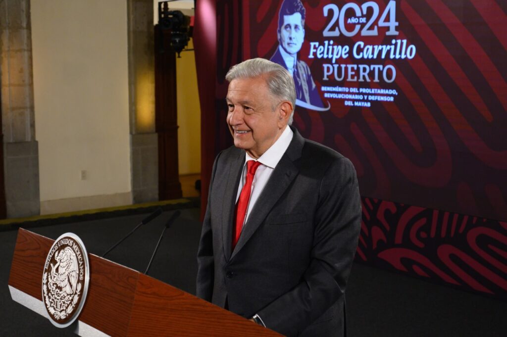 Marcha de Marea Rosa fracasó: AMLO