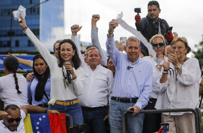 Oposición venezolana es apoyada por EU