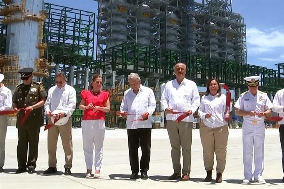 Refinería Dos Bocas inaugurada por AMLO