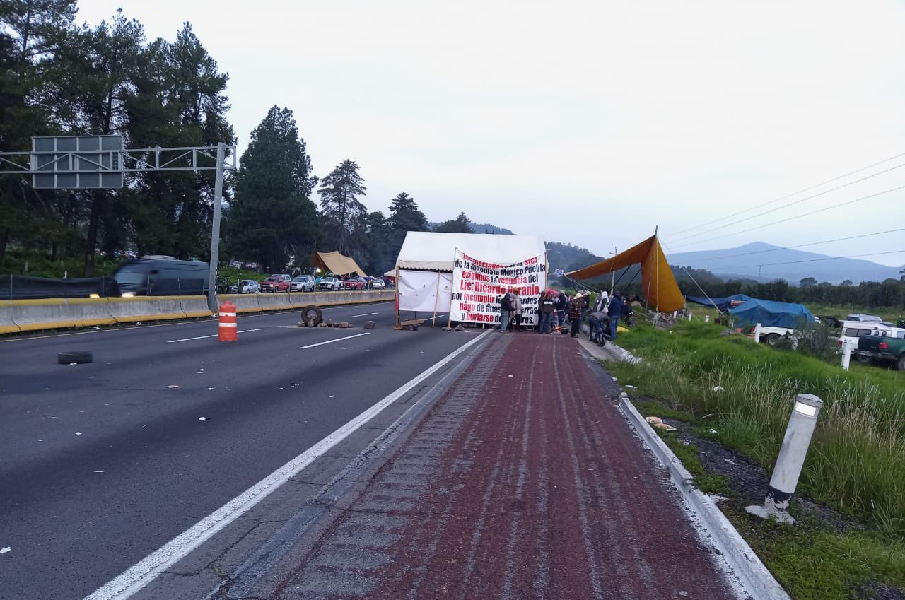 Sergio Salomón celebra liberación de tramos carreteros