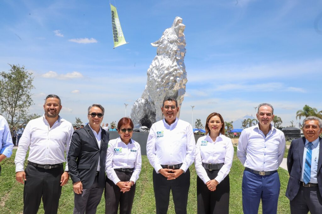 SergioSalomón refrendó su compromiso con la juventud poblana