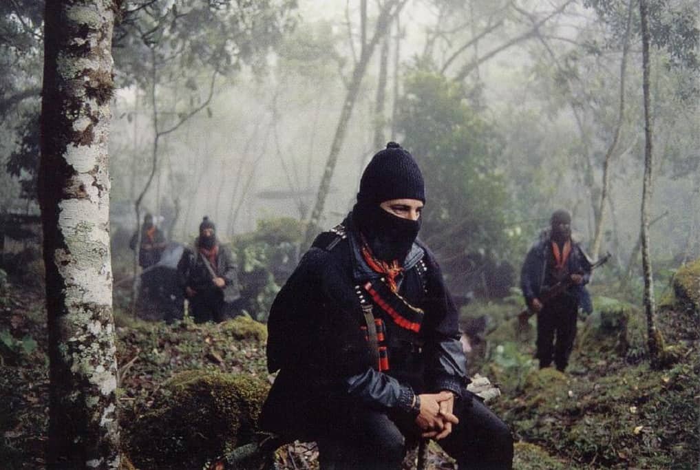 Suncomandante Marcos en la selva