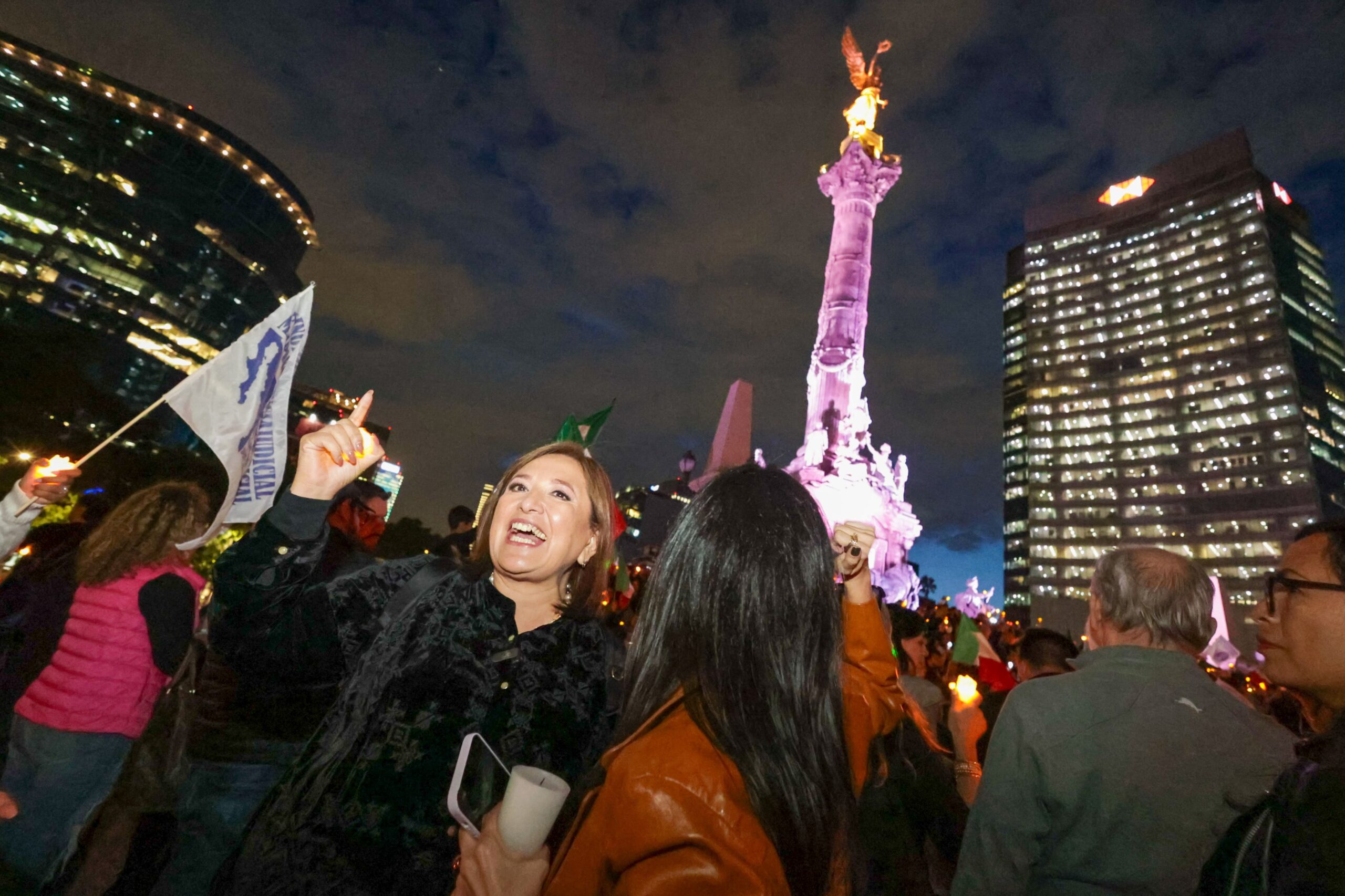 Xóchitl Gálvez en protesta del PJ