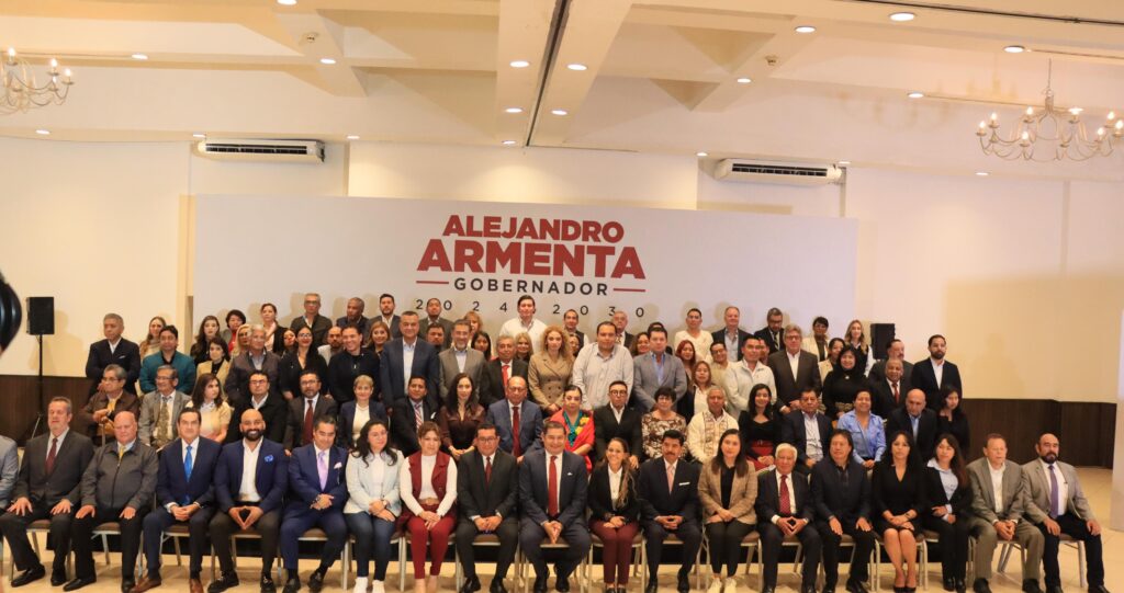 Alejandro Armenta continúa delineando equipo de trabajo