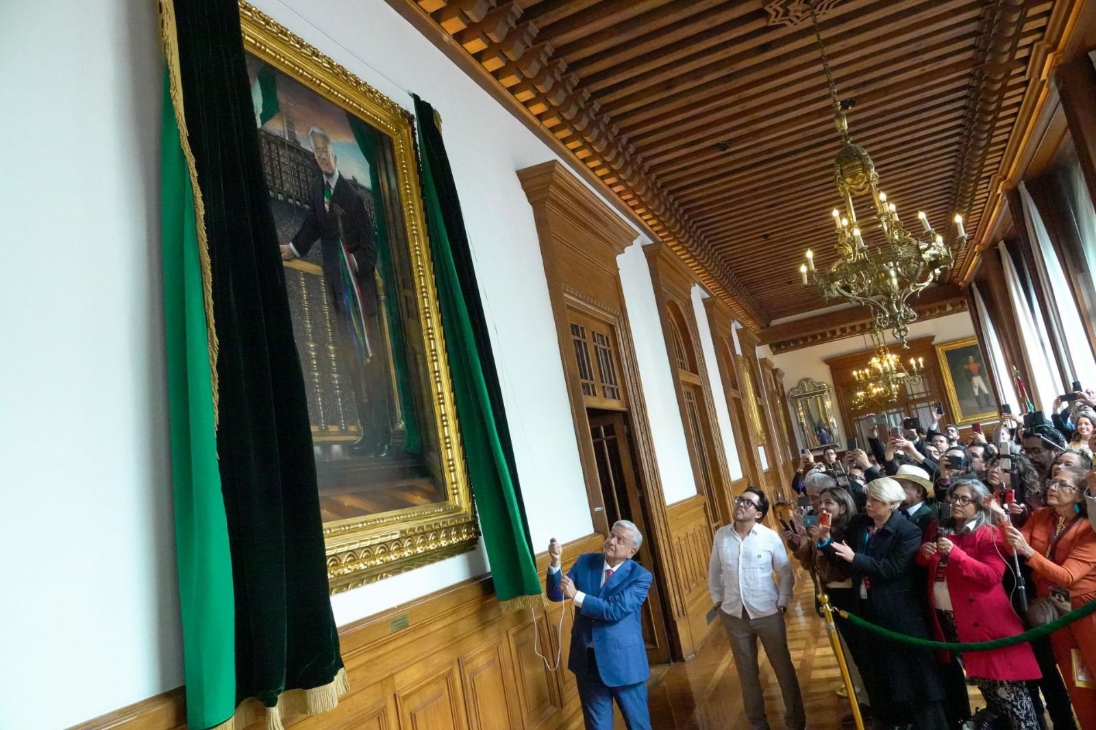 AMLO retrato Palacio Nacional