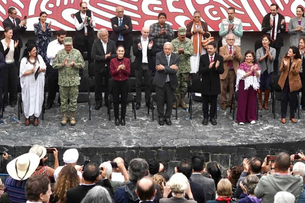 AMLO y Sheinbaum presiden inauguración en CDMX