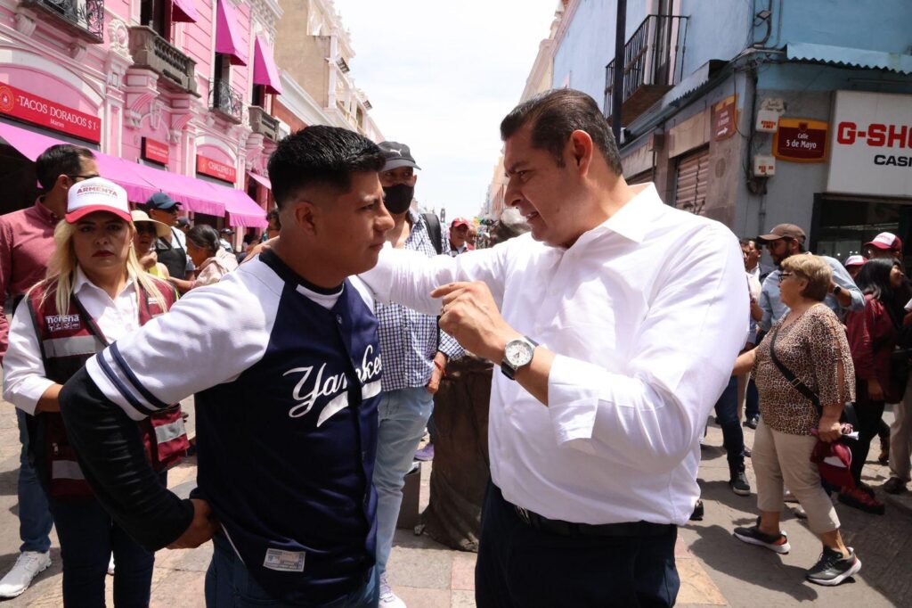 Armenta cercano al pueblo