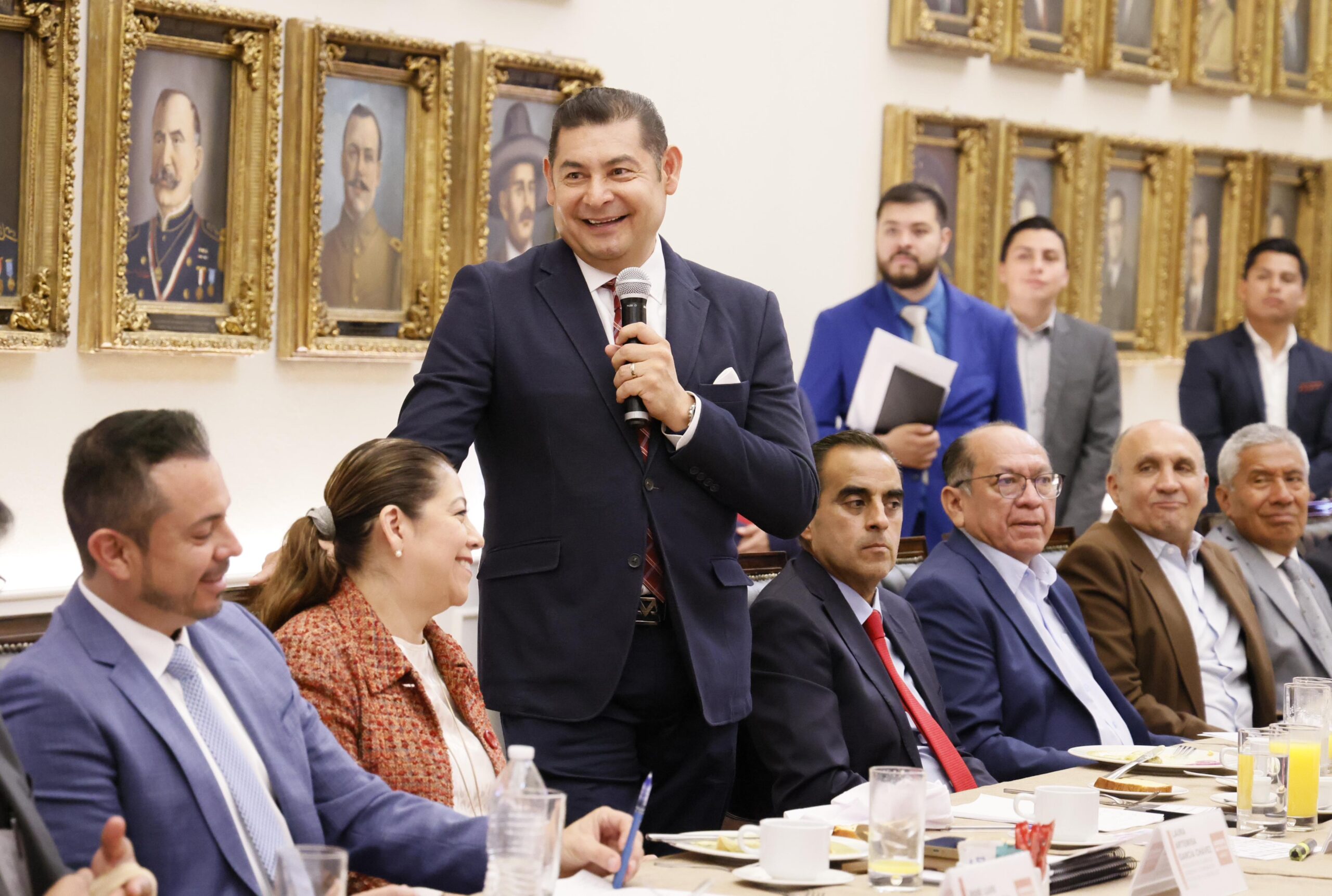 Armenta reafirma compromiso con Puebla