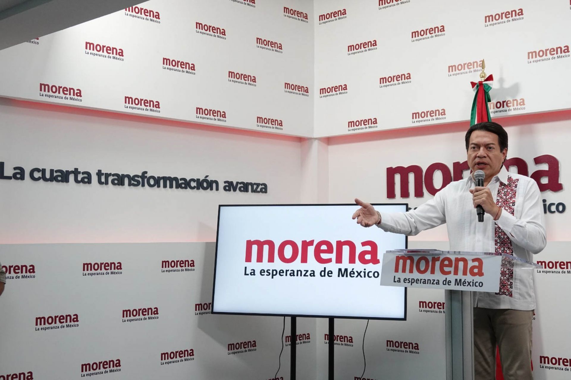 Armenta reconoce reunión de consejo nacional de Morena