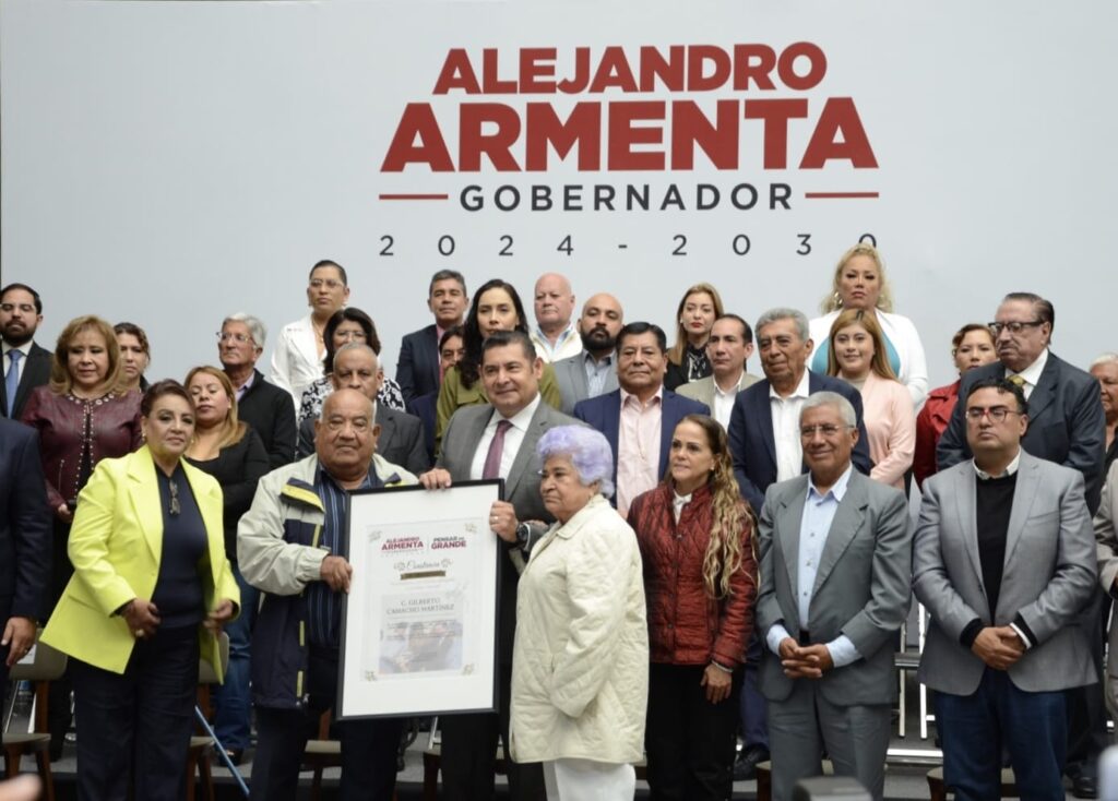 Armenta reconoció trayectoria de Gilberto Camacho