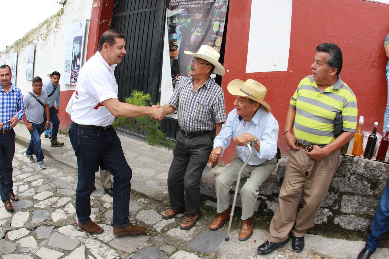 Armenta refrenda su compromiso con los poblanos