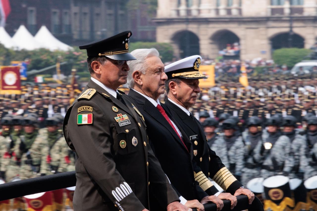 AMLO y Fuerzas Armadas