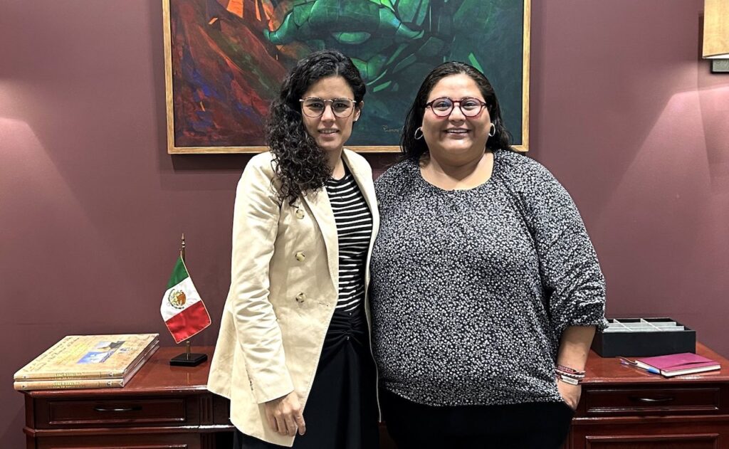 Luisa María Alcalde y Citlalli Hernández