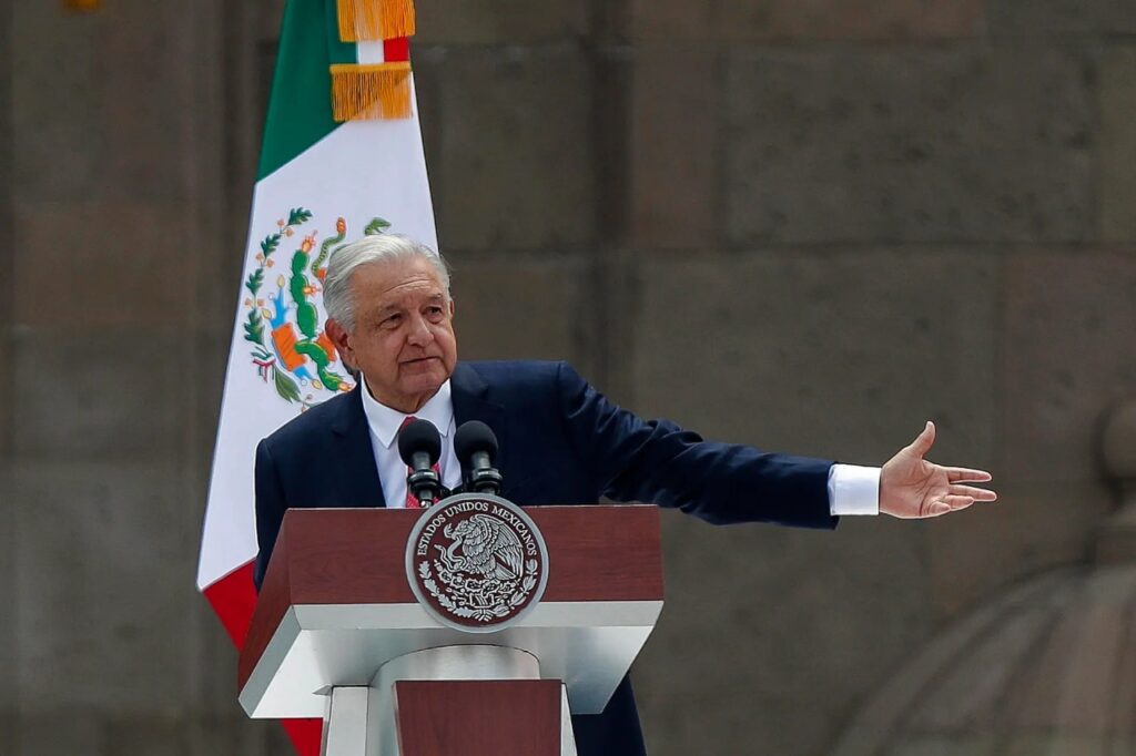 México es segundo país con menos desempleo: AMLO