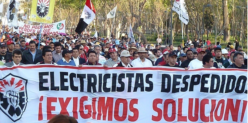 Sindicato de electricistas despedidos durante sexenio de Calderón