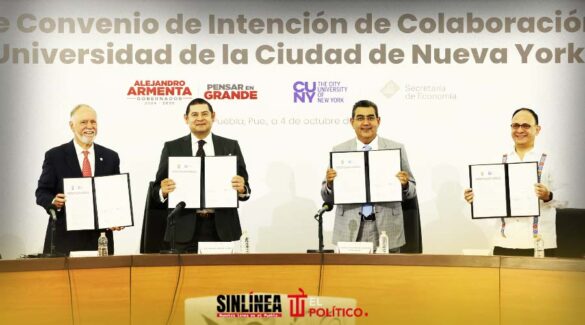 Alejandro Armenta firma convenio con Universidad de NY