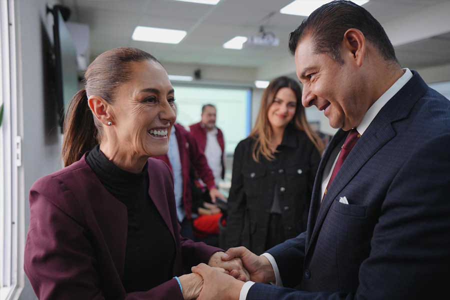 Armenta acompaña a Sheinbaum a su toma de protesta