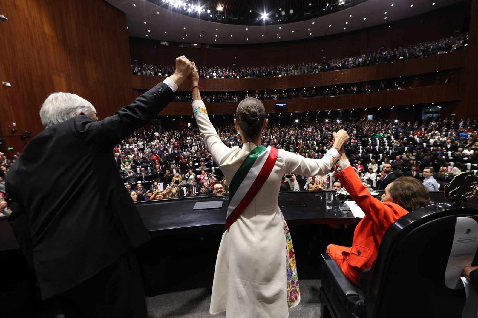 Ifigenia en la toma de protesta de Sheinbaum