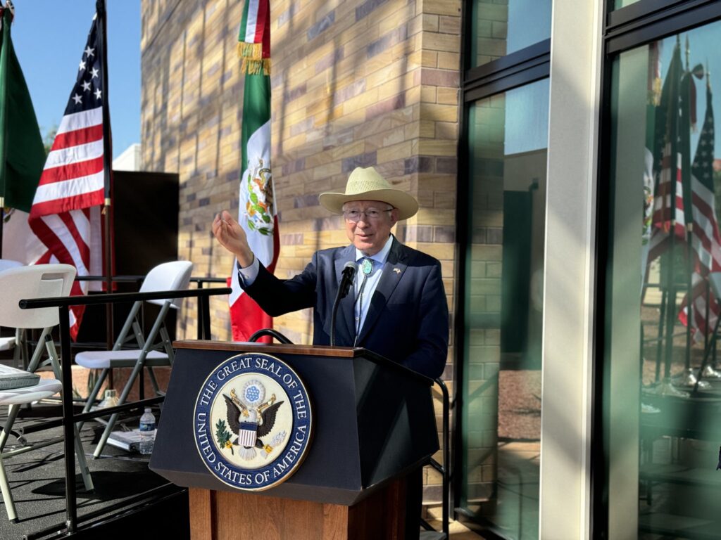 Ken Salazar, embajador de EU en México