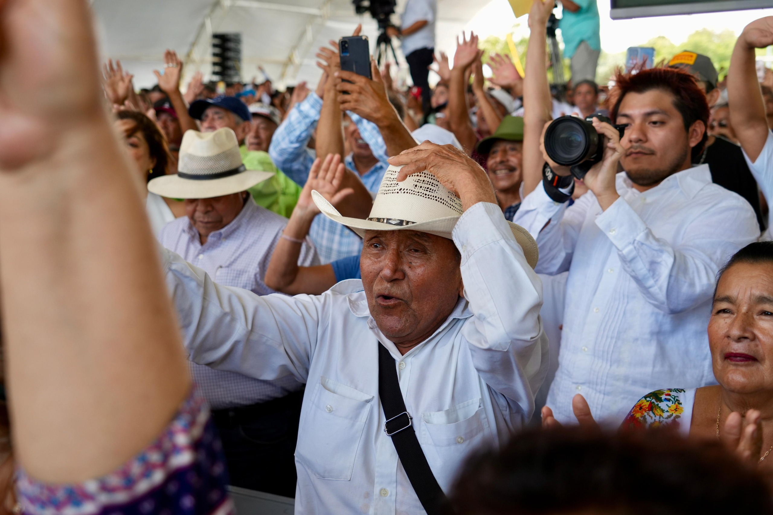 Sheinbaum dará apoyo a yucatecos