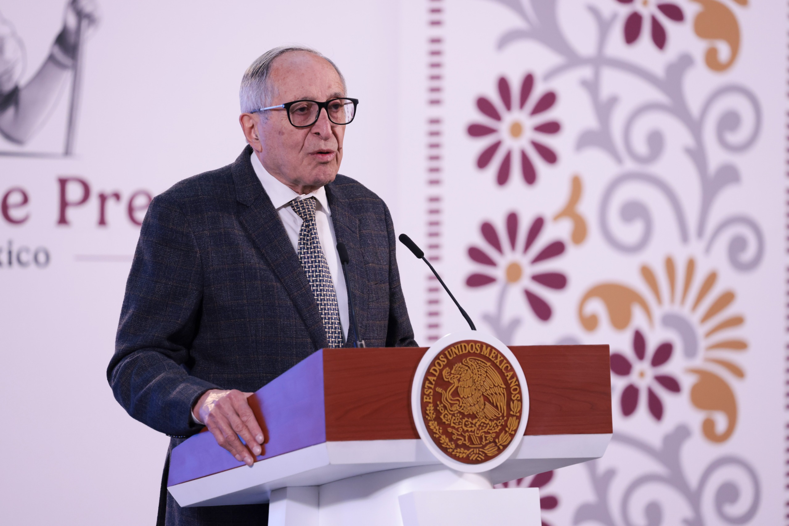 Titular de Salud en conferencia de Sheinbaum