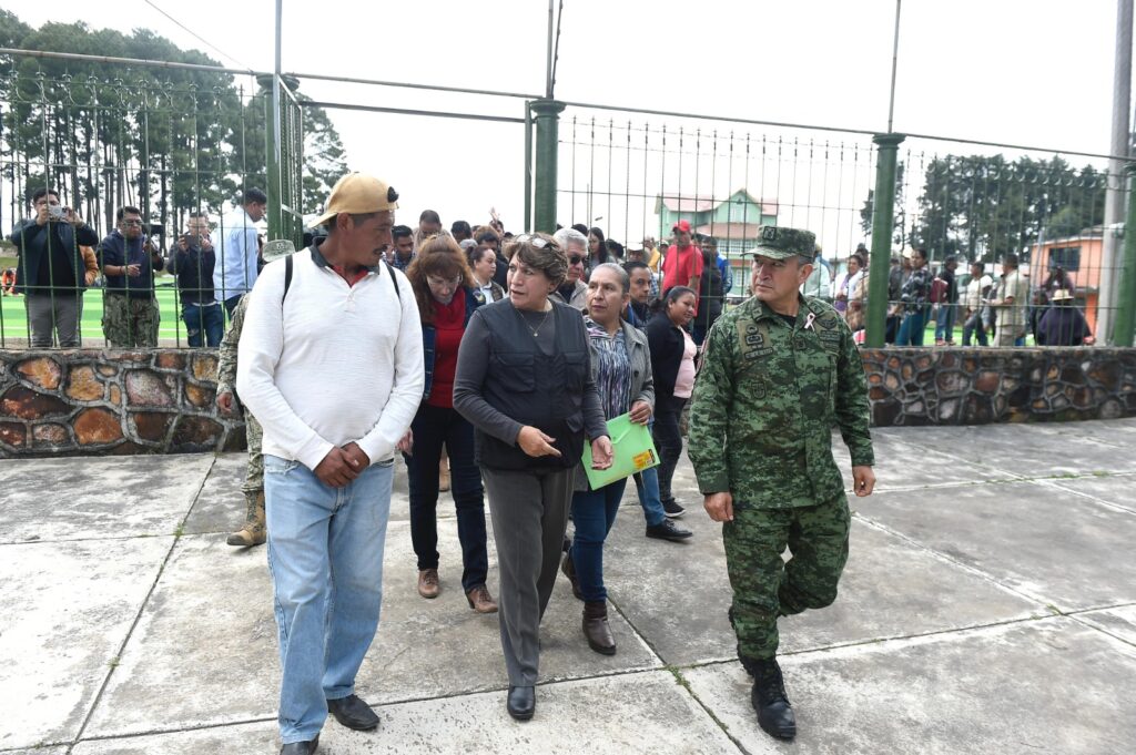 Visita Delfina Gómez a Texcalpilla