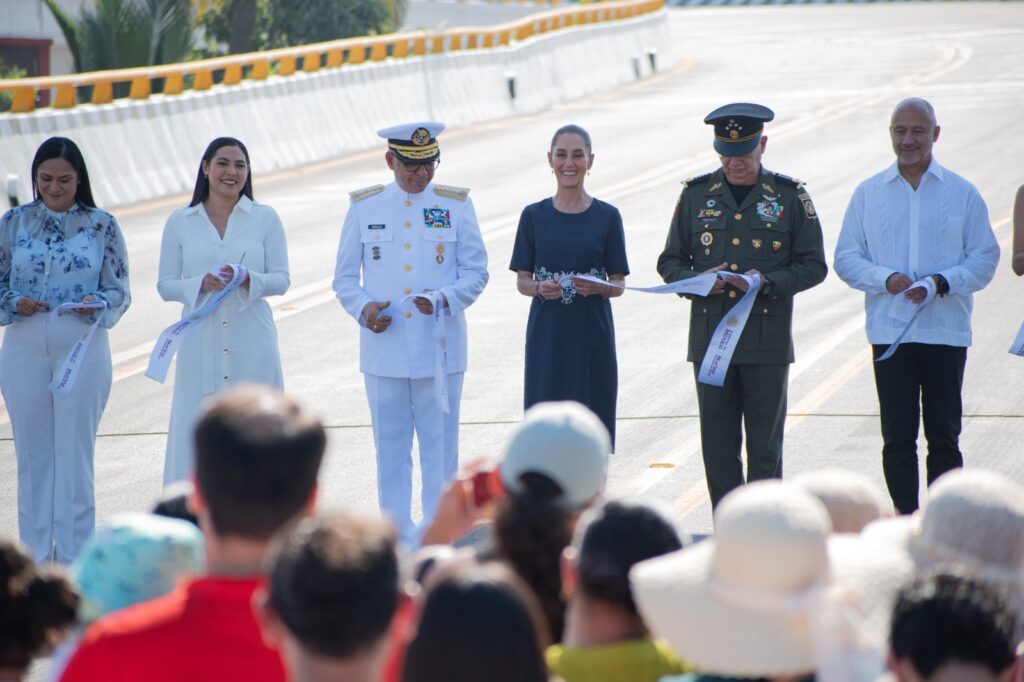 Inauguración de obras en Manzanillo